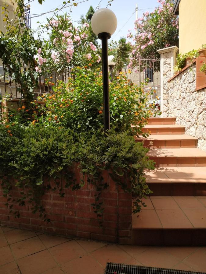 Casa Dell'Oleandro Apartment Gallodoro Exterior foto