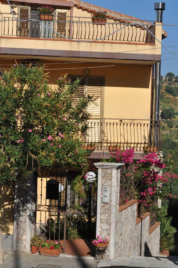 Casa Dell'Oleandro Apartment Gallodoro Exterior foto